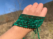 Charger l'image dans la galerie, Perles en malachite facettées entre 2 et 6,5mm