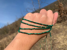 Charger l'image dans la galerie, Perles en malachite facettées entre 2 et 6,5mm