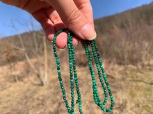 Charger l'image dans la galerie, Perles en malachite facettées entre 2 et 6,5mm