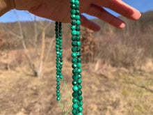 Charger l'image dans la galerie, Perles en malachite facettées entre 2 et 6,5mm