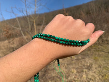 Charger l'image dans la galerie, Perles en malachite facettées entre 2 et 6,5mm