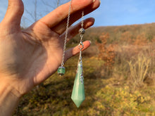 Charger l'image dans la galerie, Pendule en aventurine verte
