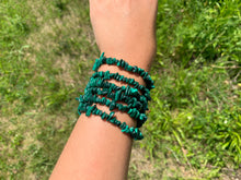 Charger l'image dans la galerie, Perles en malachite, forme chips