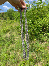 Charger l'image dans la galerie, Perles en labradorite, forme chips