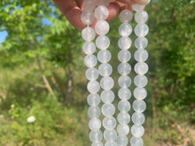 Charger l'image dans la galerie, Perles en calcite translucide entre 4 et 12mm