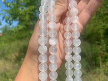 Charger l'image dans la galerie, Perles en calcite translucide entre 4 et 12mm