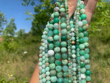 Charger l'image dans la galerie, Perles en chrysoprase entre 4 et 10mm