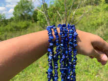 Charger l'image dans la galerie, Perles en lapis-lazuli, forme chips