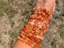 Charger l'image dans la galerie, Perles en agate mélangée avec des cornalines entre 4 et 14mm