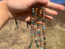 Charger l'image dans la galerie, Perles en jaspe océan entre 4 et 10mm