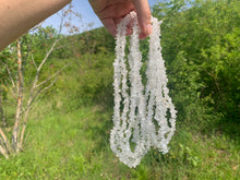 Charger l'image dans la galerie, Perles en cristal de roche, forme chips