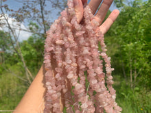 Charger l'image dans la galerie, Perles en quartz rose, forme chips