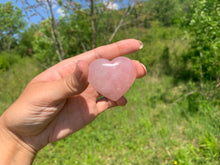 Charger l'image dans la galerie, Coeurs en quartz rose