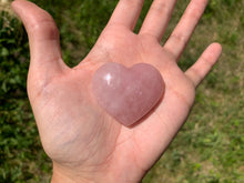 Charger l'image dans la galerie, Coeurs en quartz rose
