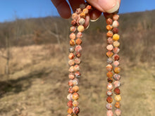 Charger l'image dans la galerie, Perles en agate crazy lace, forme diamant, entre 6 et 10mm