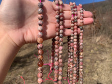 Charger l'image dans la galerie, Perles en rhodochrosite entre 6 et 10mm