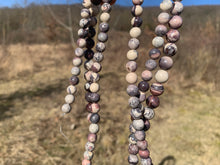 Charger l'image dans la galerie, Perles en jaspe porcelaine entre 8 et 10mm