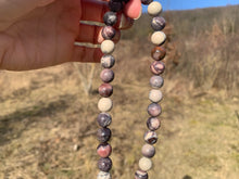 Charger l'image dans la galerie, Perles en jaspe porcelaine entre 8 et 10mm