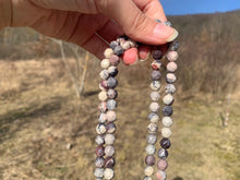 Charger l'image dans la galerie, Perles en jaspe porcelaine facettées en 8mm