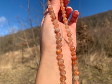 Charger l'image dans la galerie, Perles en pierre de soleil facettées entre 2,5 et 7,5mm PSD