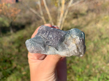 Charger l'image dans la galerie, VENDU Fluorite brut 2