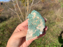 Charger l'image dans la galerie, VENDU Fluorite brut 6