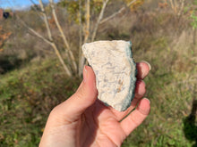 Charger l'image dans la galerie, VENDU Fluorite brut 6