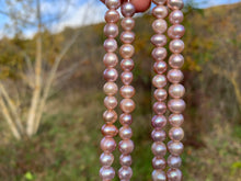 Charger l'image dans la galerie, Perles de culture rose / violette entre 3 et 8mm