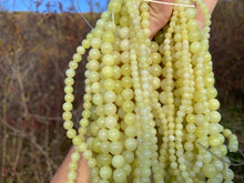 Charger l'image dans la galerie, Perles en serpentine entre 4 et 12mm