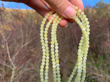 Charger l'image dans la galerie, Perles en serpentine entre 4 et 12mm