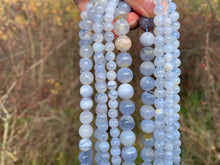 Charger l'image dans la galerie, Perles en agate blue lace entre 6 et 10mm ABLU