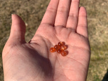 Charger l'image dans la galerie, Perles en pierre de soleil non percées