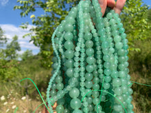 Charger l'image dans la galerie, Perles en aventurine verte entre 4 et 14mm