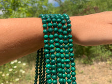 Charger l'image dans la galerie, Perles en malachite entre 4 et 12mm MD