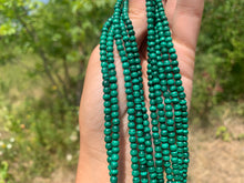 Charger l'image dans la galerie, Perles en malachite 4mm