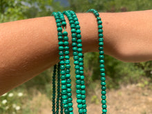 Charger l'image dans la galerie, Perles en malachite 4mm