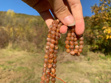Charger l'image dans la galerie, Perles en pierre de soleil entre 6 et 8mm