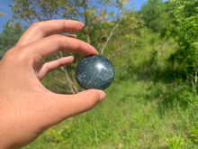 Charger l'image dans la galerie, VENDU Apatite verte 3