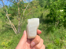 Charger l'image dans la galerie, Pierre de lune blanche brut 1