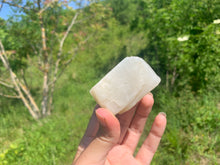 Charger l'image dans la galerie, Pierre de lune blanche brut 2
