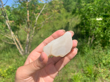 Charger l'image dans la galerie, Pierre de lune blanche brut 2