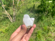 Charger l'image dans la galerie, Pierre de lune blanche brut 3