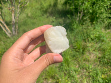 Charger l'image dans la galerie, Pierre de lune blanche brut 3