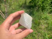 Charger l'image dans la galerie, Pierre de lune blanche brut 3