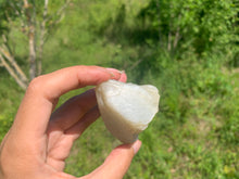 Charger l'image dans la galerie, Pierre de lune blanche brut 3