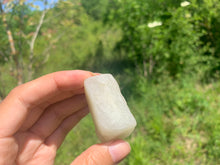 Charger l'image dans la galerie, Pierre de lune blanche brut 4