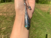 Charger l'image dans la galerie, Pendule en labradorite