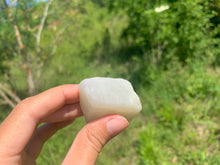 Charger l'image dans la galerie, Pierre de lune blanche brut 6