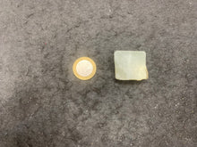 Charger l'image dans la galerie, VENDU Pierre de lune blanche brut 5