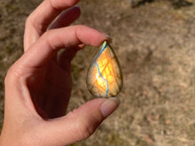 Charger l'image dans la galerie, VENDU Labradorite 34